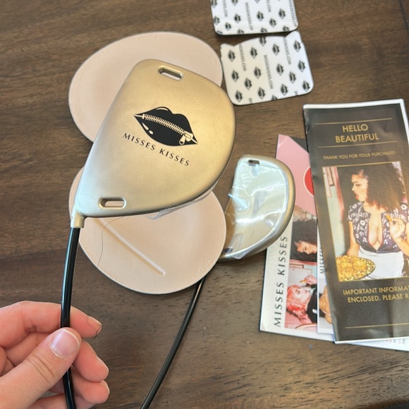 Misses kisses deep plunge bra kit - Picture 2 of 3